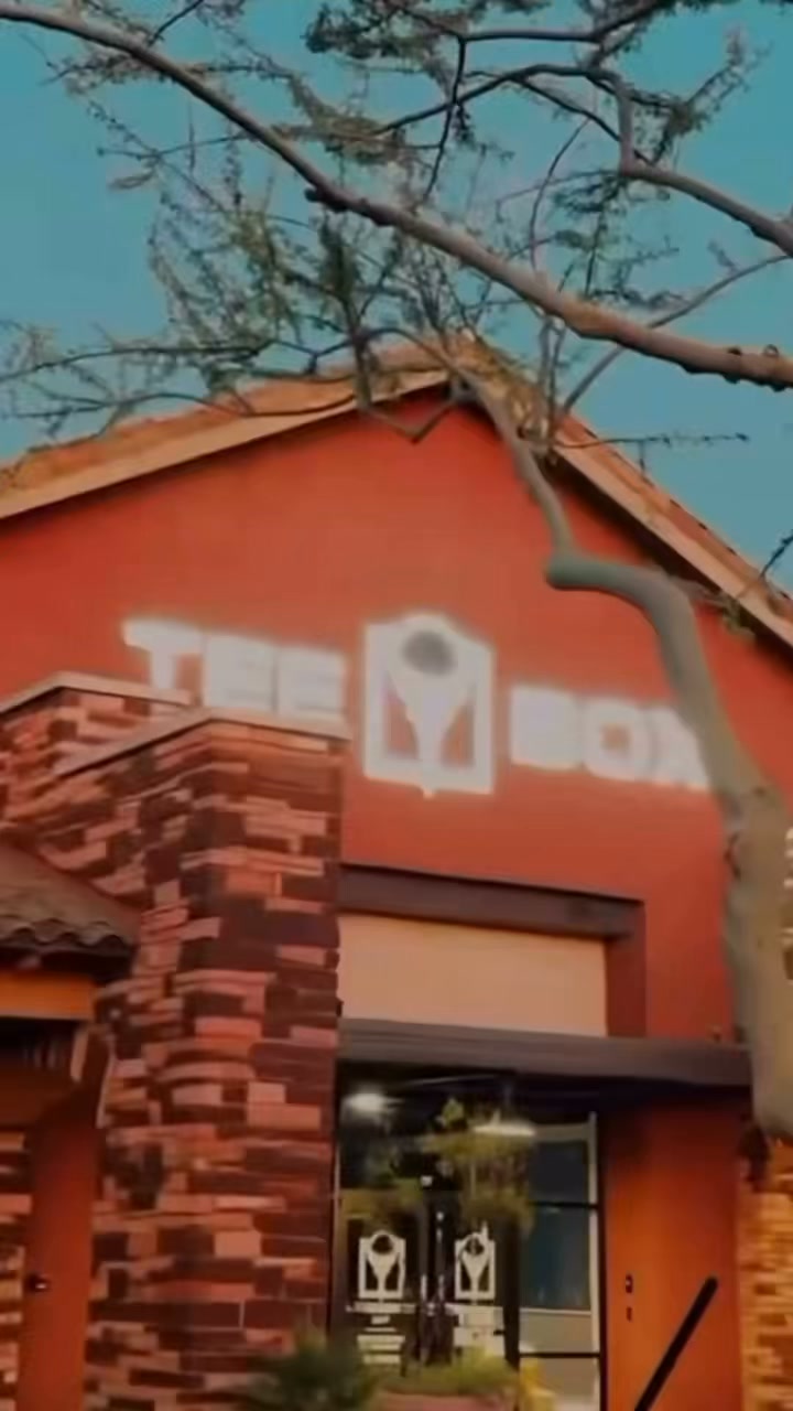 What can you do at Tee Box Oro Valley? ⛳️

Work on pretty much every part of your golf game. With TrackMan technology, personalized coaching, video swing analysis, professional club fitting, and golf-specific training, there&rsquo;s a lot happening under one roof.

